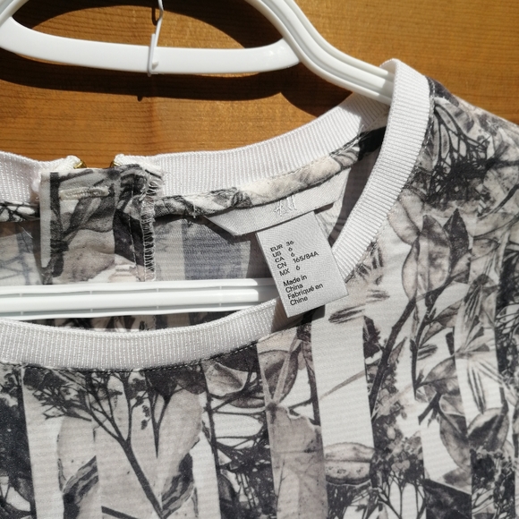 H&M Top - Picture 4 of 4